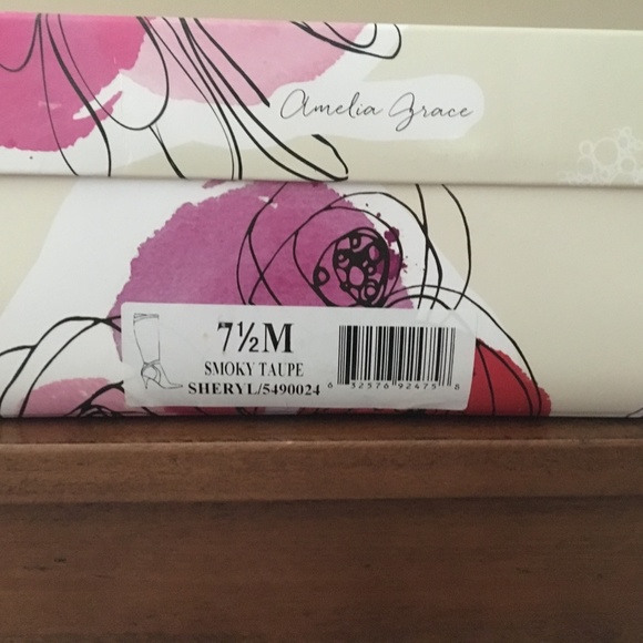 Women’s Boots, Size 7 1/2, Knee Height - Picture 8 of 14